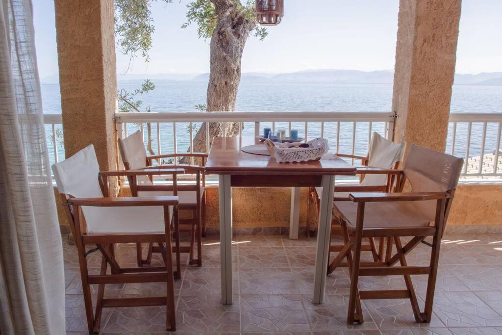 Kohyli Beachfront House Agia Pelagia Chlomou Екстер'єр фото