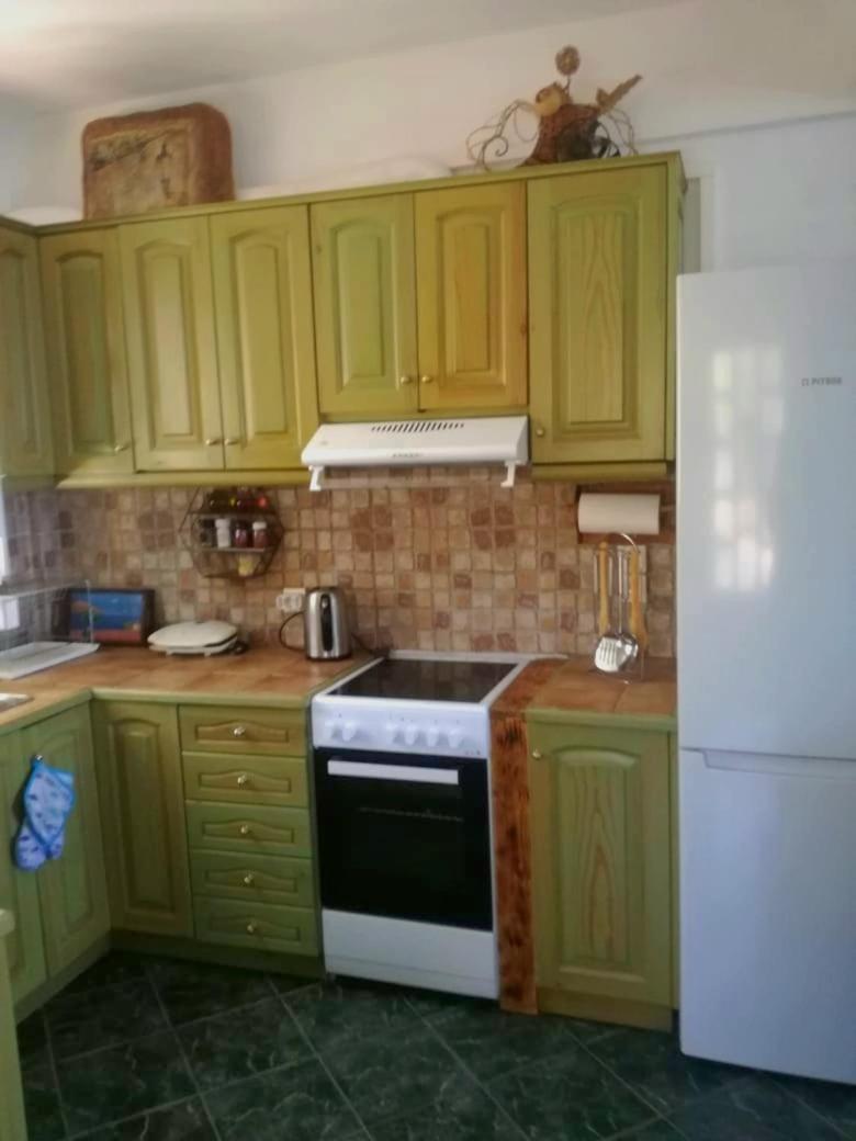Kohyli Beachfront House Agia Pelagia Chlomou Екстер'єр фото