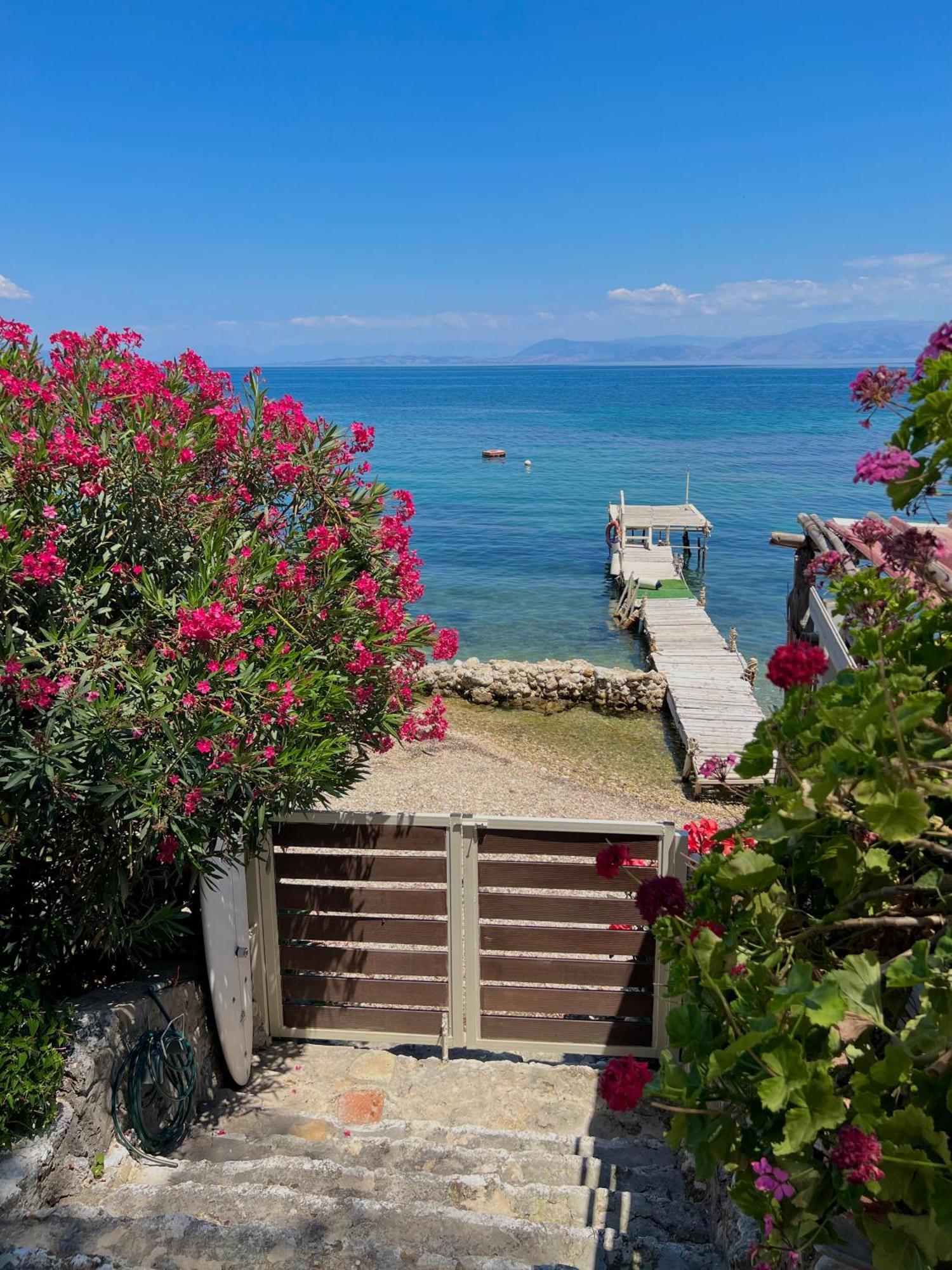 Kohyli Beachfront House Agia Pelagia Chlomou Екстер'єр фото