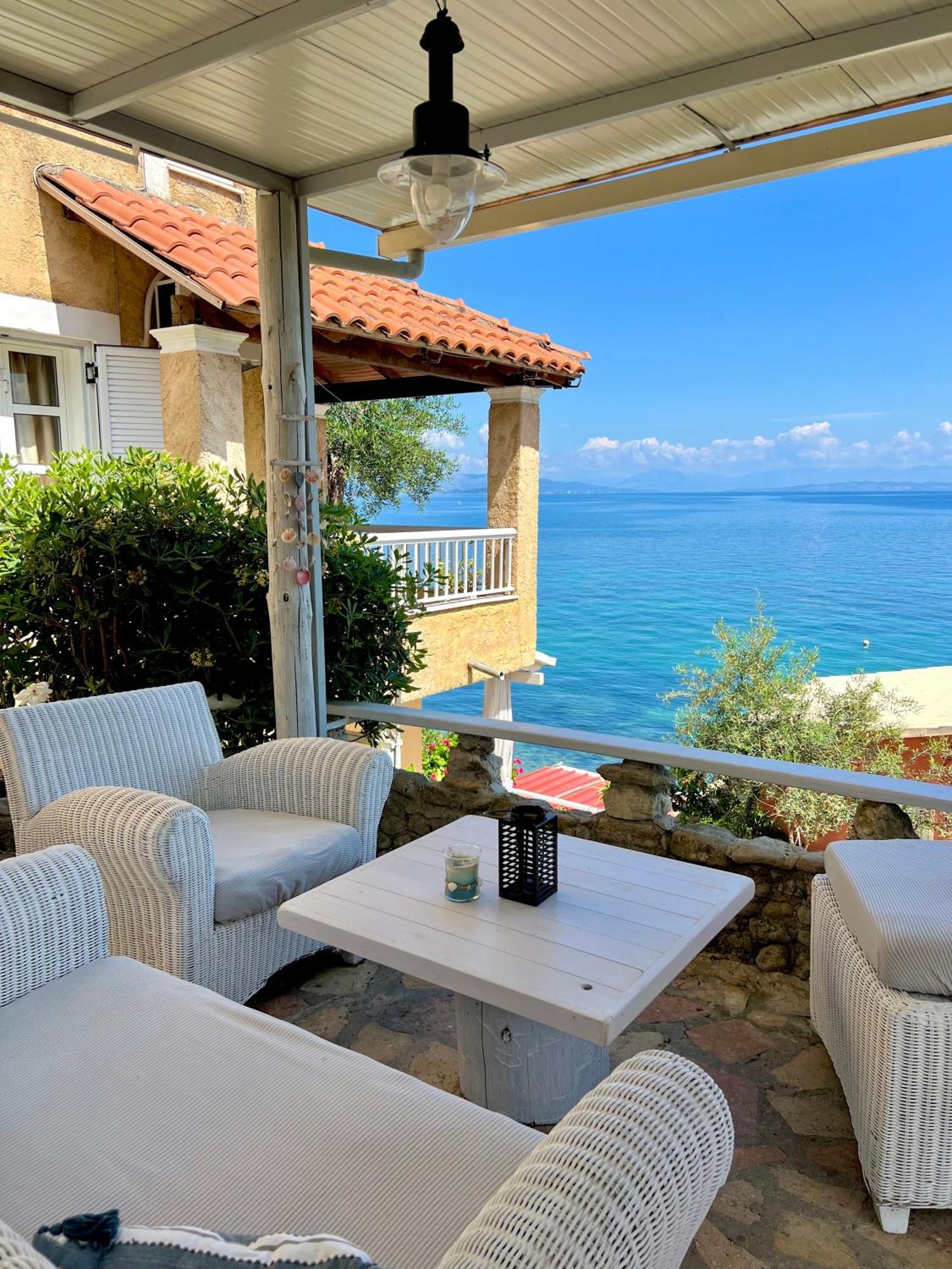 Kohyli Beachfront House Agia Pelagia Chlomou Екстер'єр фото