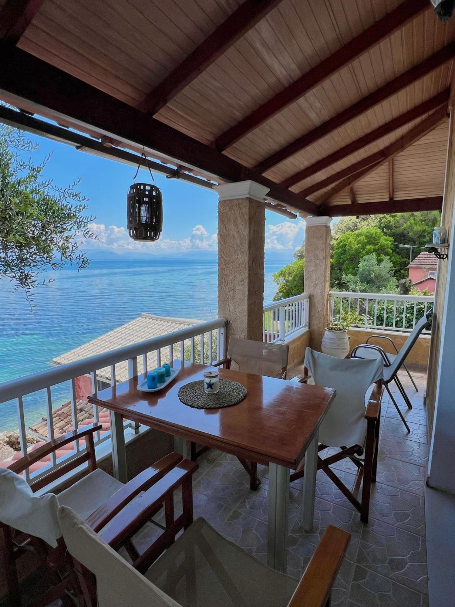 Kohyli Beachfront House Agia Pelagia Chlomou Екстер'єр фото