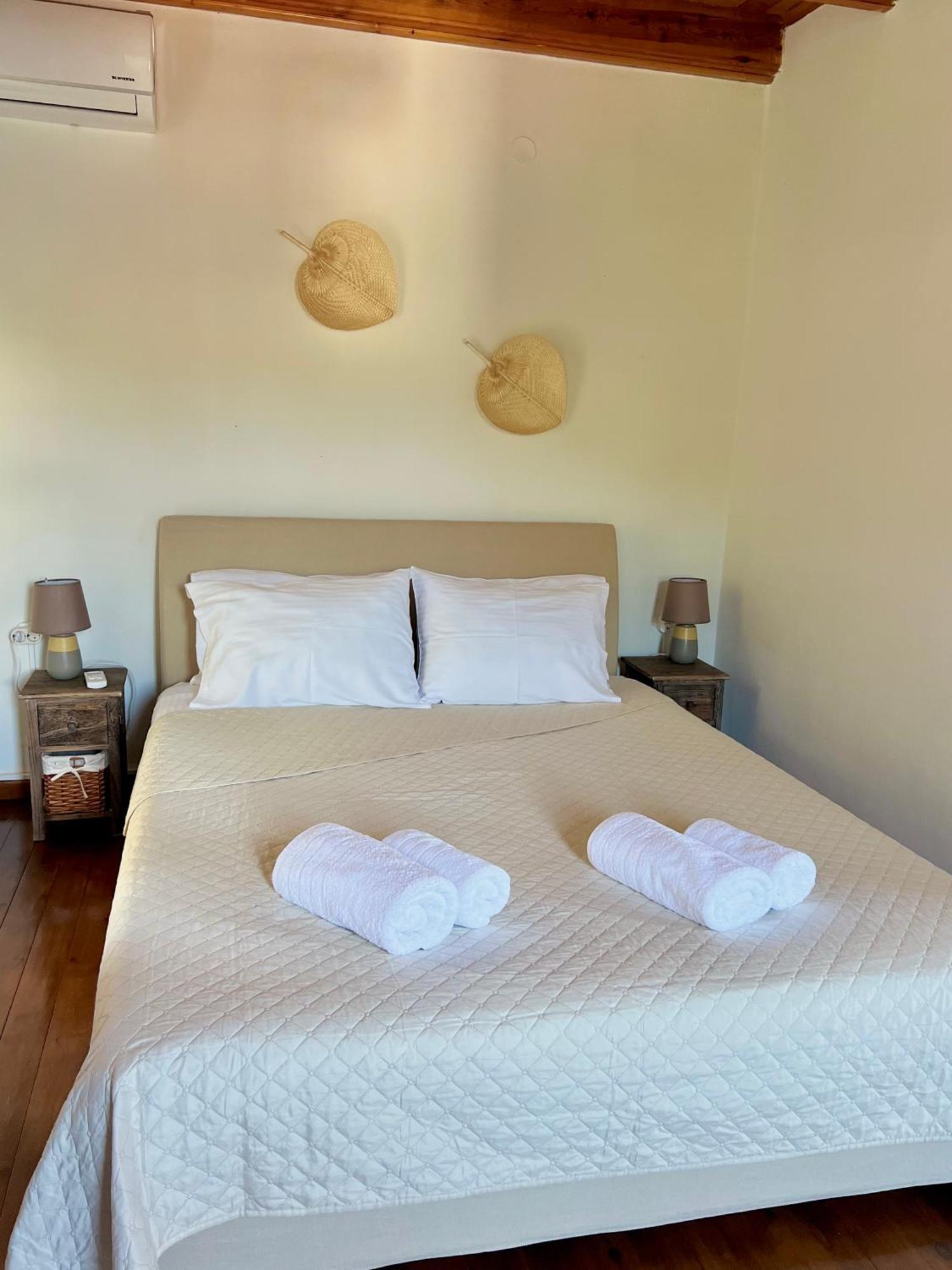 Kohyli Beachfront House Agia Pelagia Chlomou Екстер'єр фото