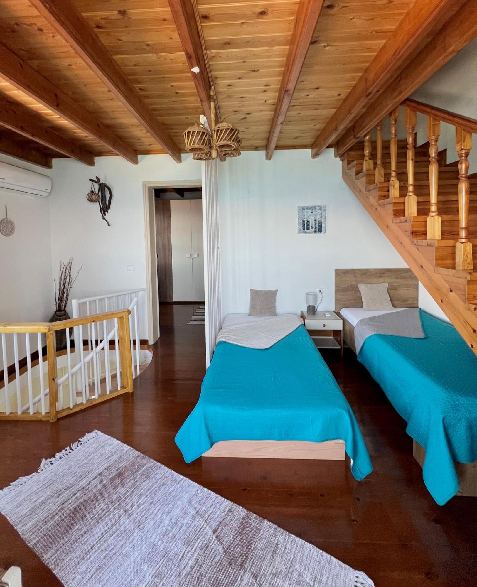 Kohyli Beachfront House Agia Pelagia Chlomou Екстер'єр фото